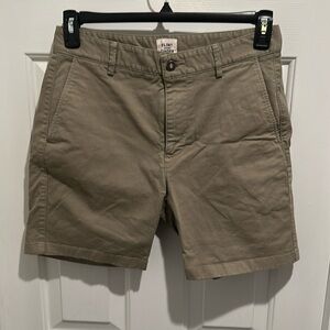 Mens Flint and Tinder 7” inseam 29” waist khaki shorts